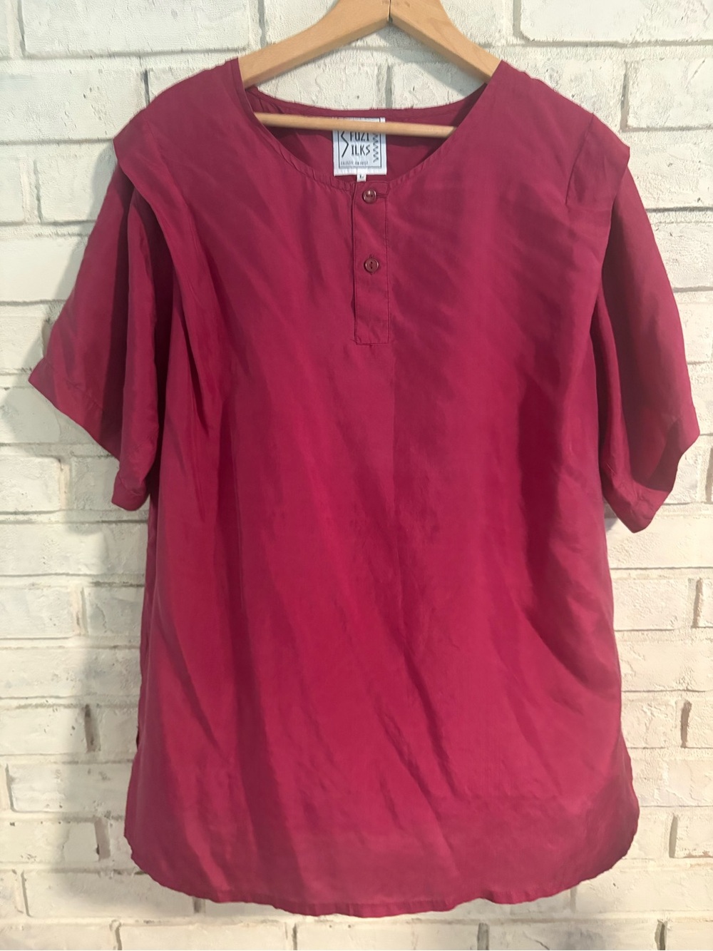 Fuzi Silks L - Silk Henley Blouse - Berry Pink VTG EUC
